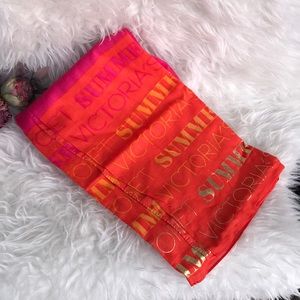Victoria's Secret Wrap